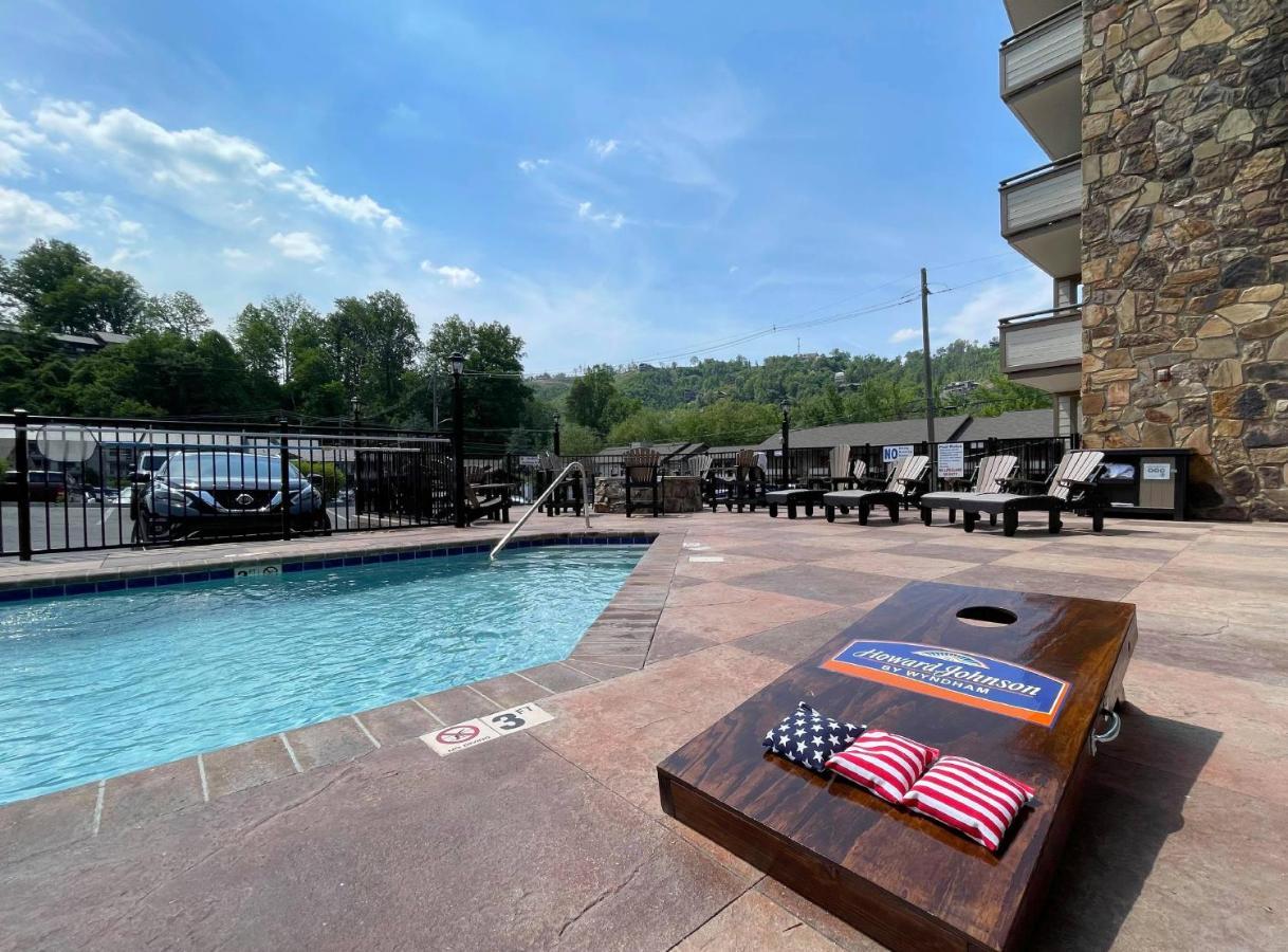 Howard Johnson By Wyndham Downtown Gatlinburg Eksteriør billede