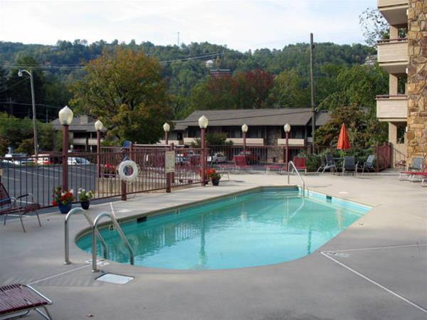 Howard Johnson By Wyndham Downtown Gatlinburg Eksteriør billede