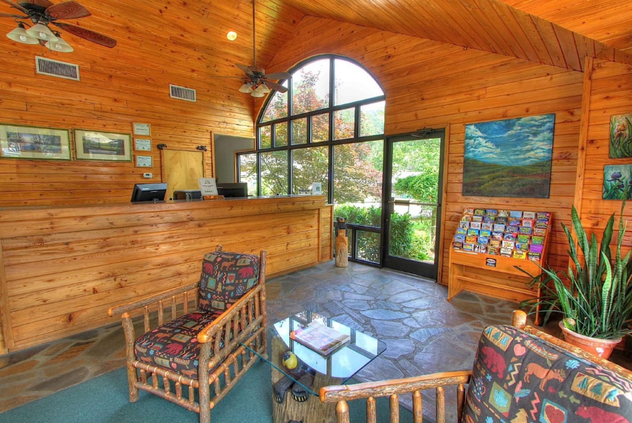 Howard Johnson By Wyndham Downtown Gatlinburg Eksteriør billede