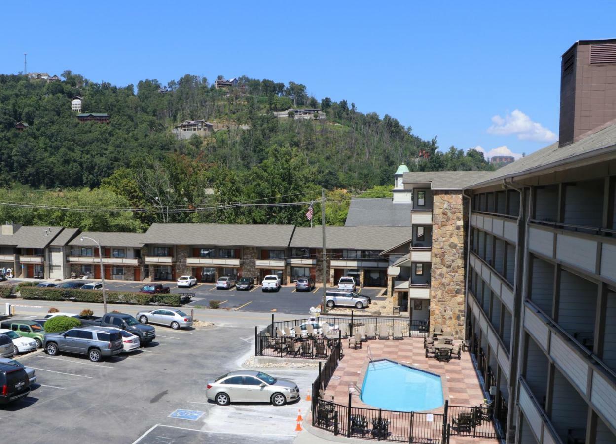 Howard Johnson By Wyndham Downtown Gatlinburg Eksteriør billede